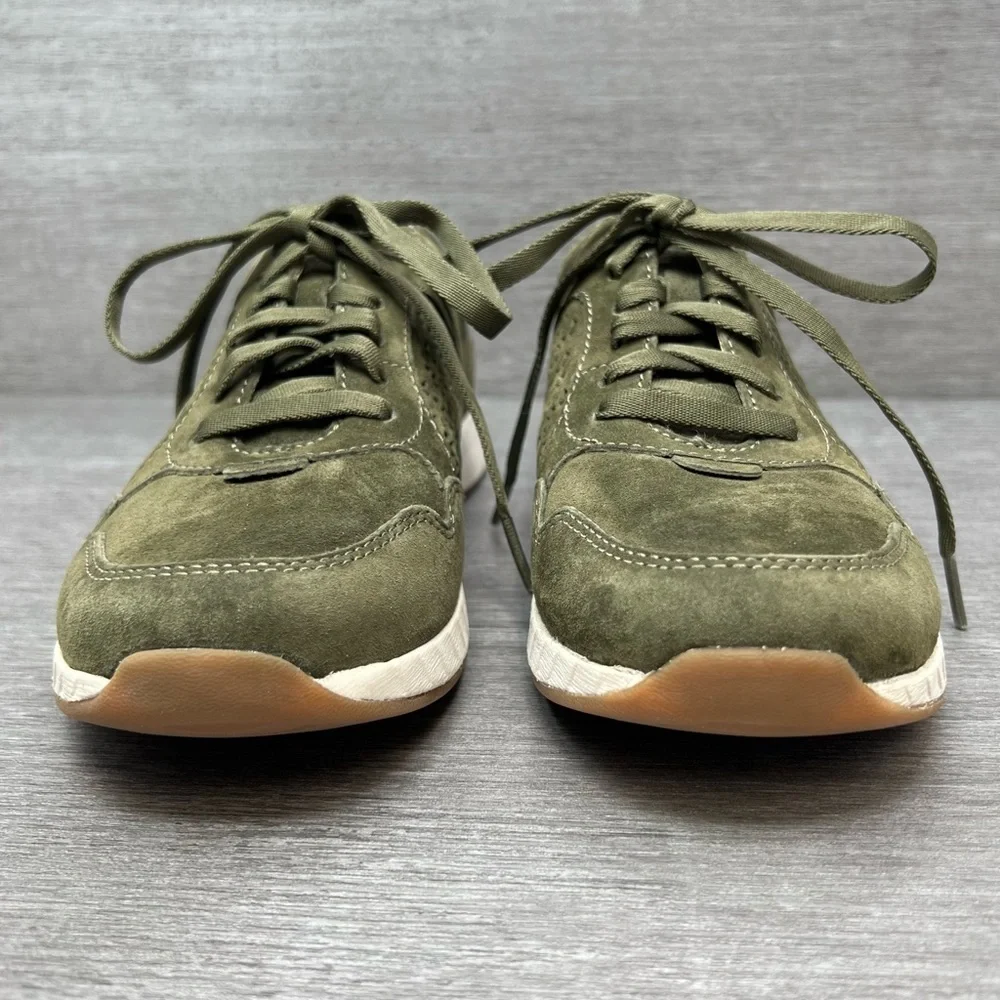 Dansko Catie Olive Green Suede Sneakers Shoe Size 38 = 7.5 - 8 Lace-Up Comfy EUC